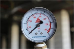 water pressure gauge