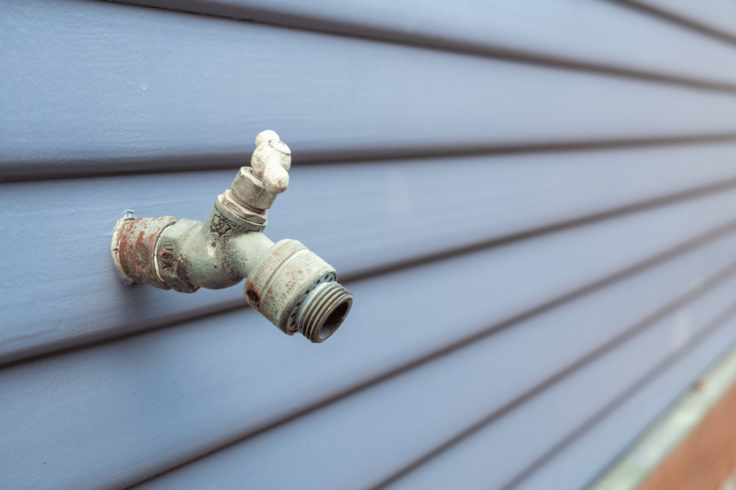 How to Winterize Outdoor Spigots Using Insulated Faucet Covers